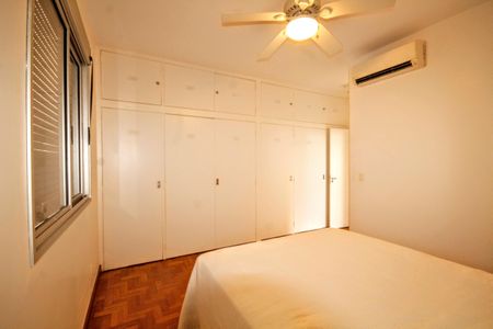 Apartamento à venda com 160m², 4 quartos e 2 vagasquarto 4