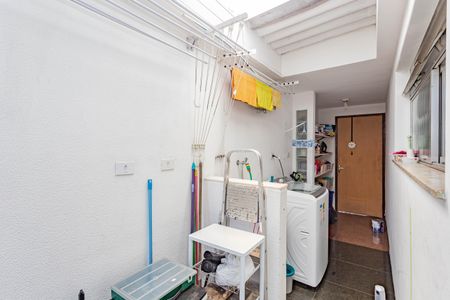 Casa para alugar com 320m², 5 quartos e 6 vagasÁrea de Serviço