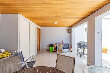 Casa para alugar com 320m², 5 quartos e 6 vagasQuintal