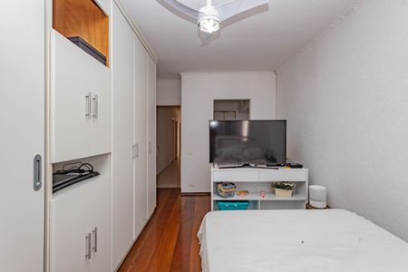 Casa para alugar com 320m², 5 quartos e 6 vagasSuíte 2