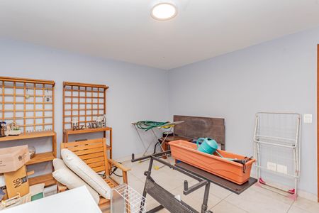 Casa para alugar com 320m², 5 quartos e 6 vagasQuintal