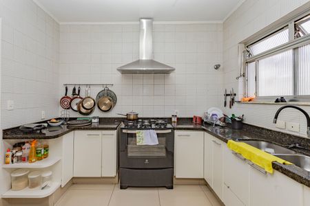 Casa para alugar com 320m², 5 quartos e 6 vagasCozinha