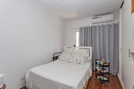 Casa para alugar com 320m², 5 quartos e 6 vagasSuíte 2