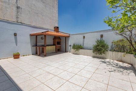 Casa para alugar com 320m², 5 quartos e 6 vagasQuintal