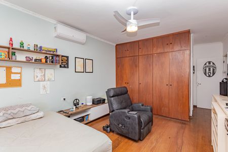 Casa para alugar com 320m², 5 quartos e 6 vagasSuíte 1