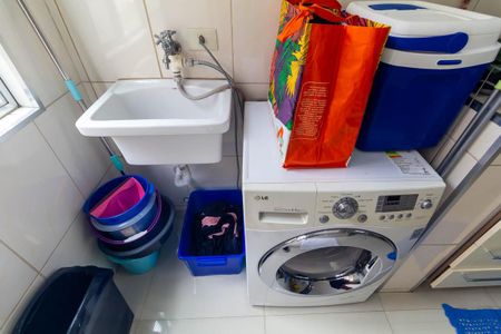 Casa à venda com 63m², 2 quartos e 1 vaga Casa à venda com 63m², 2 quartos e 1 vagaÁrea de Serviço