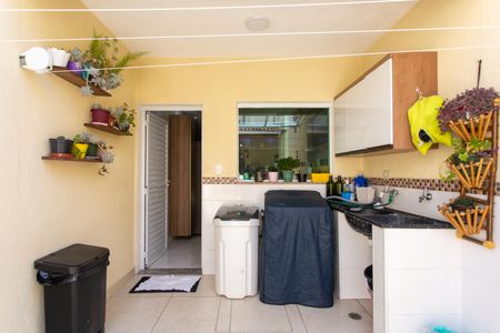 Casa à venda com 140m², 3 quartos e 2 vagas Casa à venda com 140m², 3 quartos e 2 vagasÁrea de Serviço