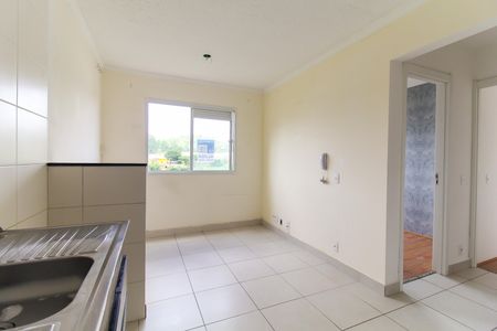 Sala/Cozinha de apartamento para alugar com 2 quartos, 33m² em Colônia (zona Leste), São Paulo