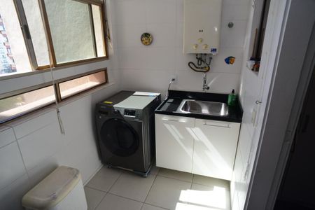 Apartamento à venda com 88m², 2 quartos e 1 vagaÁrea de Serviço