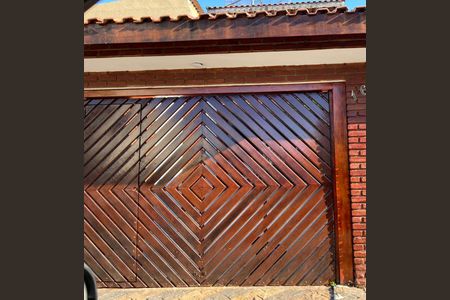 Casa à venda com 225m², 4 quartos e 3 vagas