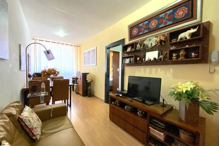 Sala de apartamento à venda com 1 quarto, 45m² em Colégio Batista, Belo Horizonte