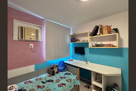 Apartamento à venda com 99m², 3 quartos e 2 vagas Apartamento à venda com 99m², 3 quartos e 2 vagasQuarto