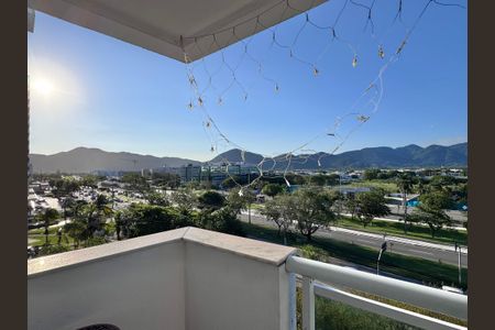 Apartamento à venda com 99m², 3 quartos e 2 vagas Apartamento à venda com 99m², 3 quartos e 2 vagasVaranda