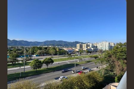 Apartamento à venda com 99m², 3 quartos e 2 vagas Apartamento à venda com 99m², 3 quartos e 2 vagasVaranda