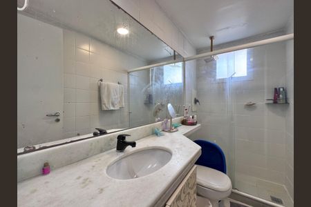 Apartamento à venda com 99m², 3 quartos e 2 vagas Apartamento à venda com 99m², 3 quartos e 2 vagasSuíte 1 - Banheiro