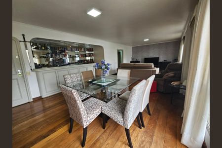 Sala de apartamento à venda com 4 quartos, 200m² em Campo Belo, São Paulo