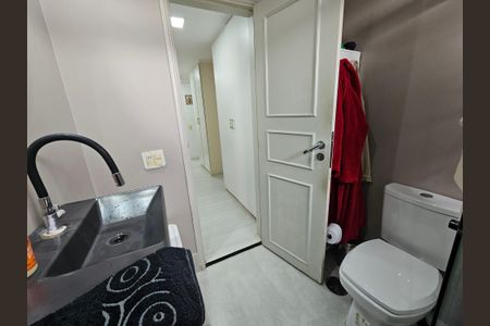 Apartamento à venda com 200m², 4 quartos e 2 vagasBanheiro