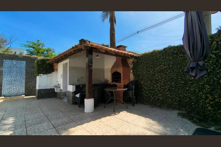 Casa de condomínio à venda com 150m², 3 quartos e 2 vagasÁrea Comum