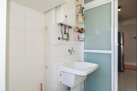 Apartamento para alugar com 76m², 2 quartos e 1 vagaÁrea de Serviço