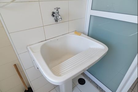 Apartamento para alugar com 76m², 2 quartos e 1 vagaÁrea de Serviço