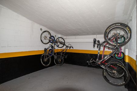 Apartamento para alugar com 76m², 2 quartos e 1 vagaÁrea comum - Bicicletário