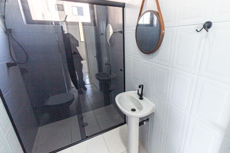 Apartamento à venda com 83m², 2 quartos e 1 vaga Apartamento à venda com 83m², 2 quartos e 1 vagaBanheiro