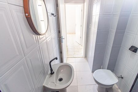 Apartamento à venda com 83m², 2 quartos e 1 vaga Apartamento à venda com 83m², 2 quartos e 1 vagaBanheiro