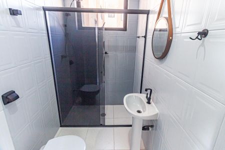 Apartamento à venda com 83m², 2 quartos e 1 vaga Apartamento à venda com 83m², 2 quartos e 1 vagaBanheiro