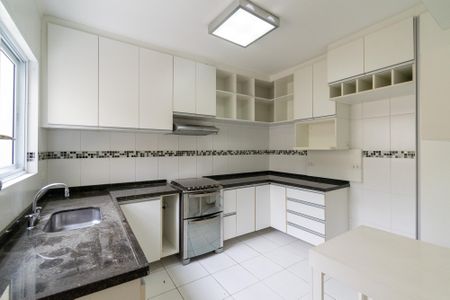 Casa de condomínio à venda com 110m², 3 quartos e 3 vagas Casa de condomínio à venda com 110m², 3 quartos e 3 vagasCozinha