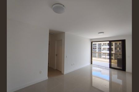 Sala de apartamento para alugar com 2 quartos, 86m² em Barra da Tijuca, Rio de Janeiro