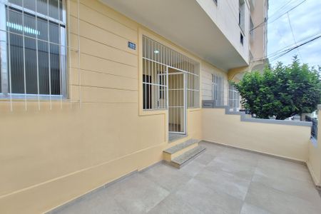 Casa para alugar com 60m², 2 quartos e sem vagaVaranda