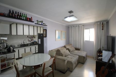 Sala / Cozinha de apartamento à venda com 2 quartos, 57m² em Parada Inglesa, São Paulo