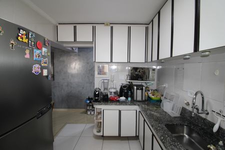 Apartamento à venda com 57m², 2 quartos e 1 vagaSala / Cozinha