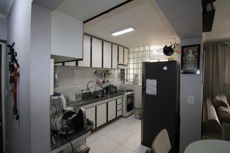 Apartamento à venda com 57m², 2 quartos e 1 vagaSala / Cozinha