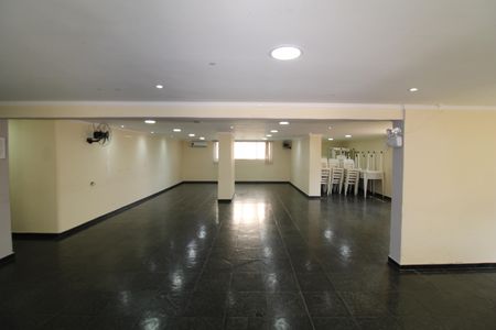 Apartamento à venda com 57m², 2 quartos e 1 vagaÁrea Comum