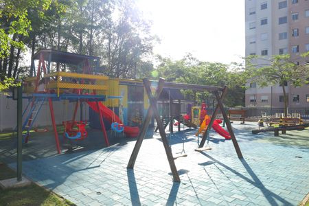 Apartamento à venda com 41m², 2 quartos e sem vagaÁrea comum - Playground