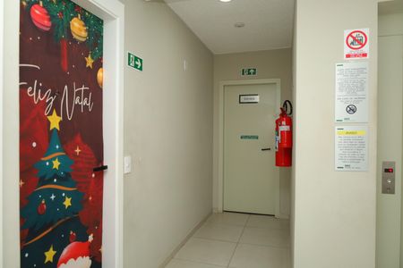 Apartamento à venda com 41m², 2 quartos e sem vagaÁrea comum - Saguão do andar