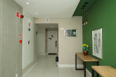 Apartamento à venda com 41m², 2 quartos e sem vagaÁrea comum - Saguão do prédio