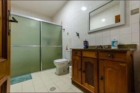 Casa à venda com 334m², 6 quartos e 2 vagasBanheiro 1 - Casa 1
