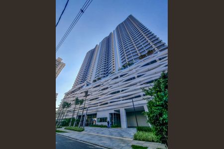 Studio à venda com 32m², 1 quarto e 1 vaga Studio à venda com 32m², 1 quarto e 1 vagaFachada