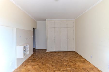 Apartamento à venda com 138m², 3 quartos e 1 vagaSuíte