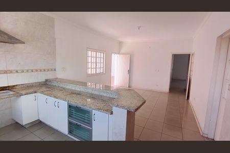 Casa para alugar com 250m², 3 quartos e 2 vagasCozinha