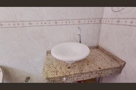 Casa para alugar com 250m², 3 quartos e 2 vagasBanheiro 5