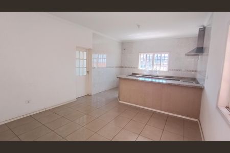 Casa para alugar com 250m², 3 quartos e 2 vagasCozinha