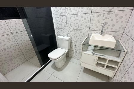 Casa de condomínio para alugar com 130m², 2 quartos e 2 vagasBanheiro Social