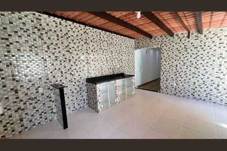 Casa de condomínio para alugar com 130m², 2 quartos e 2 vagasCozinha