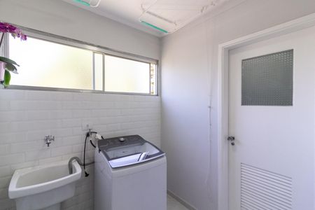 Apartamento à venda com 74m², 2 quartos e 1 vaga Apartamento à venda com 74m², 2 quartos e 1 vagaÁrea de Serviço