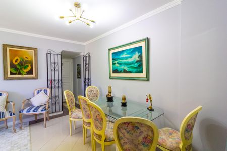 Apartamento à venda com 74m², 2 quartos e 1 vaga Apartamento à venda com 74m², 2 quartos e 1 vagaSala de Jantar