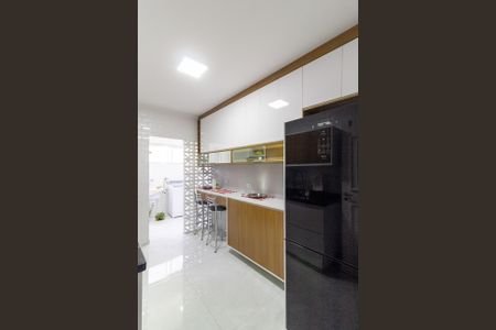 Apartamento à venda com 74m², 2 quartos e 1 vaga Apartamento à venda com 74m², 2 quartos e 1 vagaCozinha