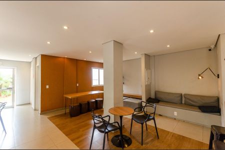 Apartamento à venda com 42m², 2 quartos e 1 vaga Apartamento à venda com 42m², 2 quartos e 1 vagaÁrea comum - Churrasqueira 2